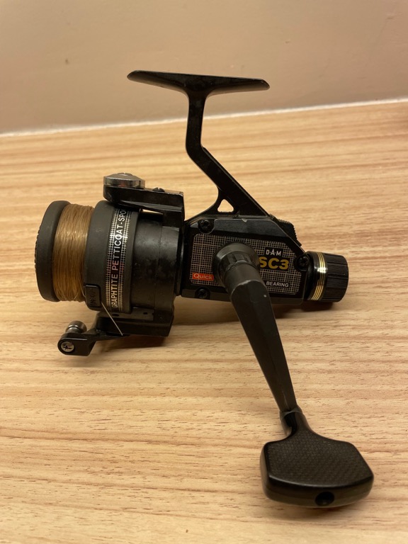 USED) DAM Quick SC3 Spinning Fishing Reel, Sports Equipment