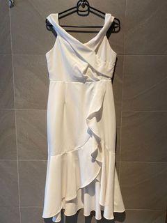 White off shoulder dress