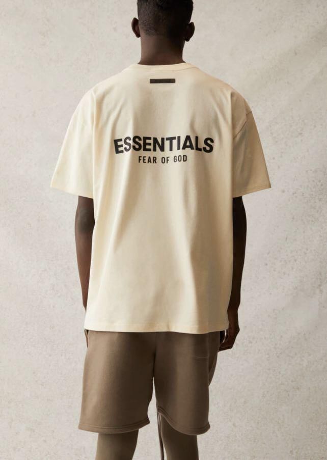 essential tee 2021