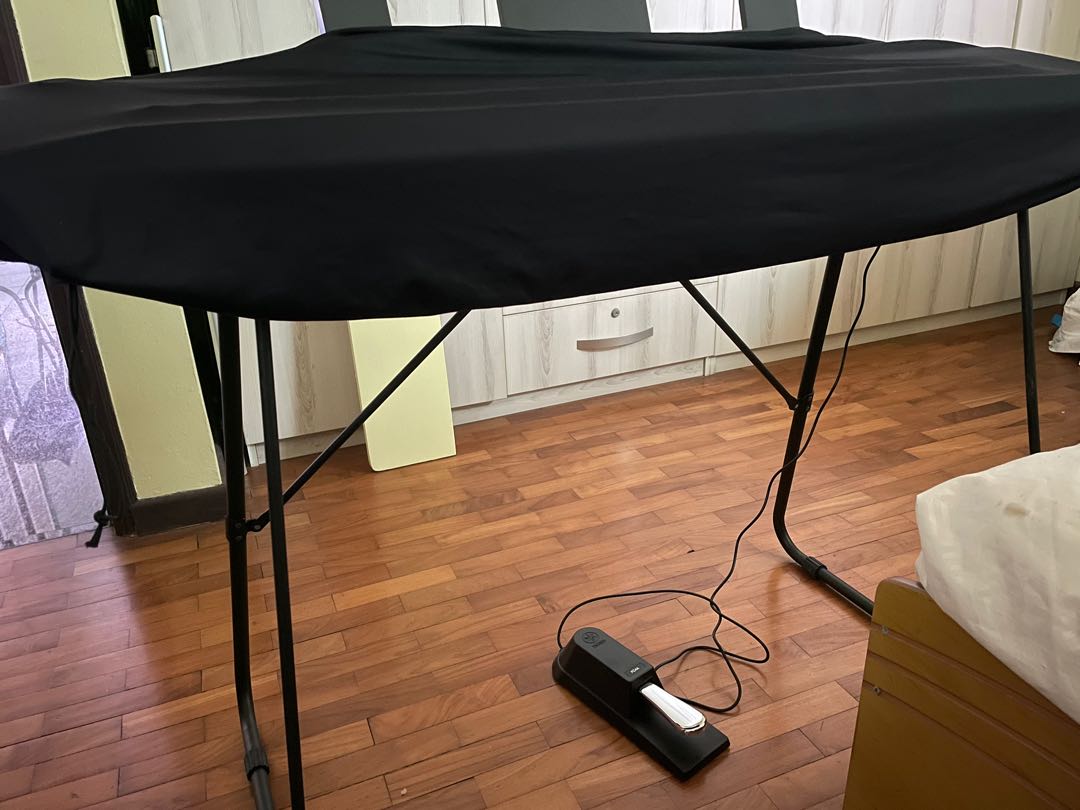 Yamaha L2C Keyboard Stand, Hobbies & Toys, Music & Media, Music