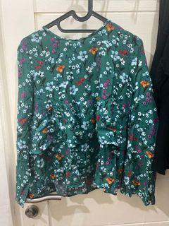 Zara flower blouse size l