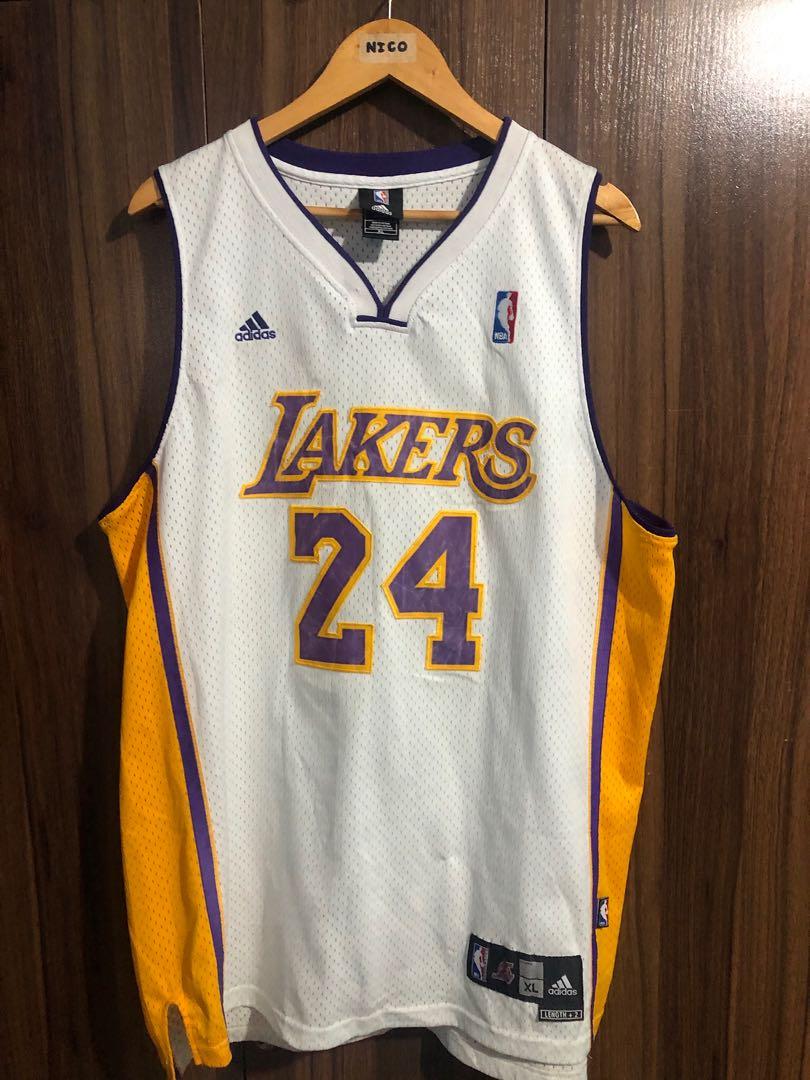 adidas, Shirts, Vintage Nba Adidas Los Angeles Lakers Kobe Bryant Jersey  Mens Xl Sewn 24 Yellow