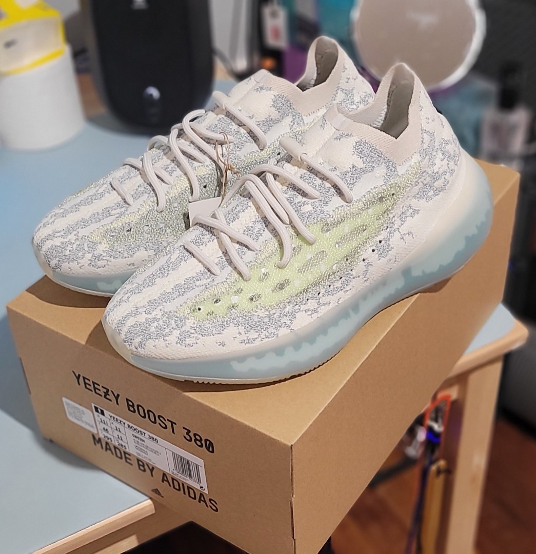 Harga retail yeezy top 380
