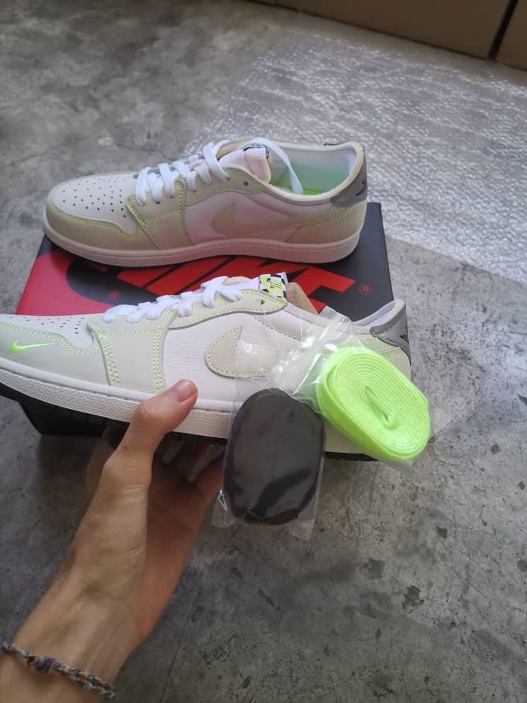 Air Jordan 1 Low Ghost Green Men S Fashion Footwear Sneakers On Carousell