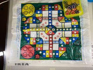 ❗️missing 1 green piece❗️Airplane Ludo like portable board game