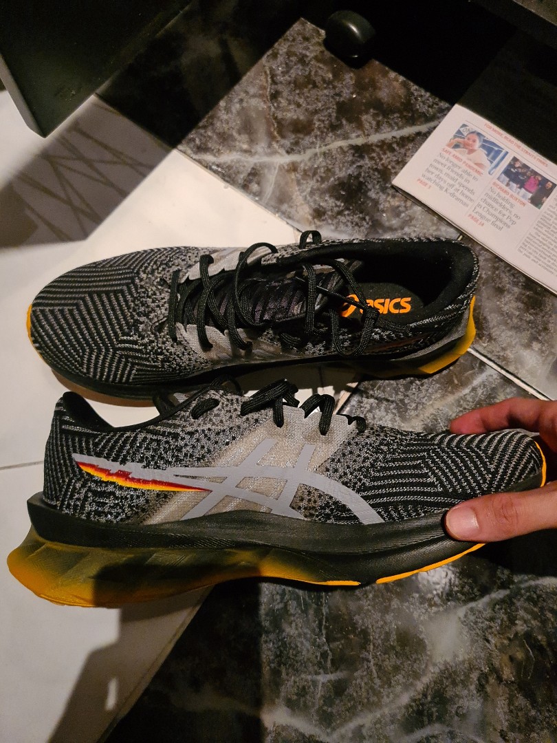 asics novablast stadium