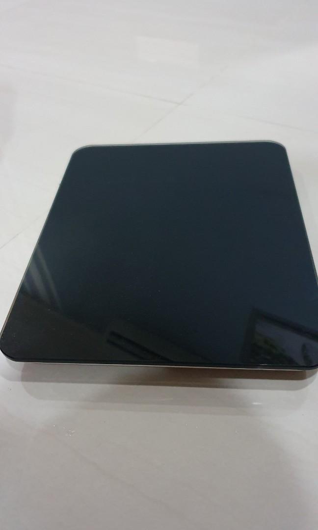 Bath Scale (Category: Home Fragrance) located in Kuala Lumpur. Submitted by manygoodstuffhere (Listing ID 1091550689, Image 3). Description: only 2x AAA batteries needed. batteries are not included.