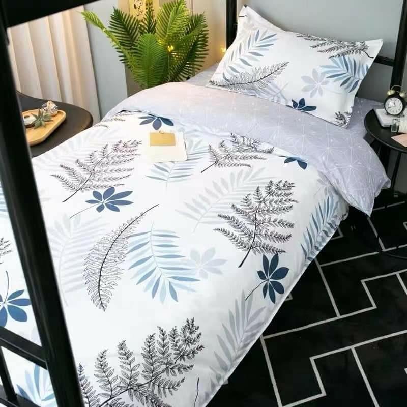 BED SHEET SET (Category: Bedding & Towels) located in San Juan City. Submitted by ccmalinao (Listing ID 1091604539, Image 2). Description: 📌Bed sheet set 📌Size: Single & Double only 📌Inclusions ( 1 fitted sheet, 2 pillow case & 1 duvet cover) 📌recersible 🛵COD via lalamove if within MM.