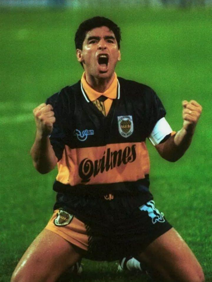 Boca Juniors jersey Maradona