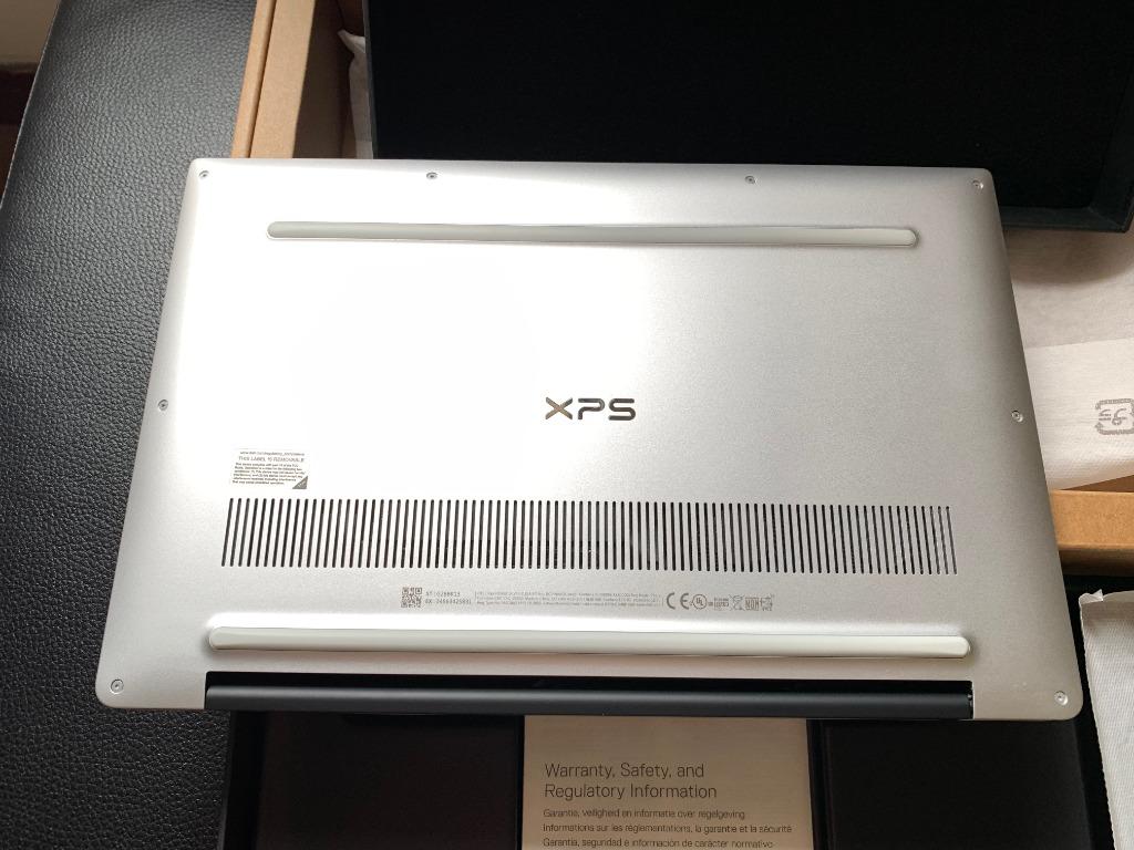 Dell XPS 13 7390，FHD 觸控、i7-10710U、16GB RAM、1TB SSD、視訊、藍牙、指紋、背光鍵盤 + Dell XPS  13原廠皮套