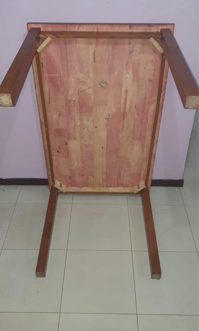 Dining Table (Category: Tables & Sets) located in Singapore. Submitted by nusalih (Listing ID 1091650720, Image 3). Description: Length 47cm Width 29.5 cm Height 29 cm Four sitting table size.