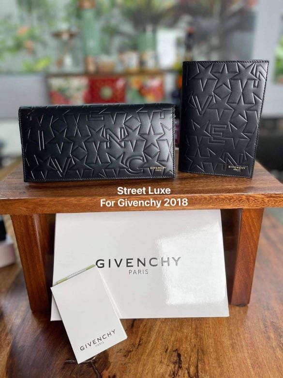 Givenchy passport outlet