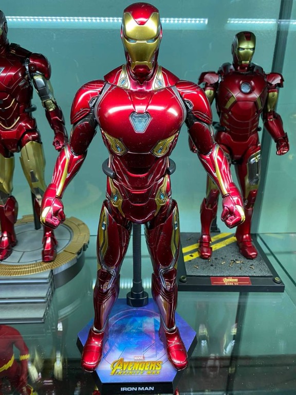 Hot toys iron man mark 50 price store