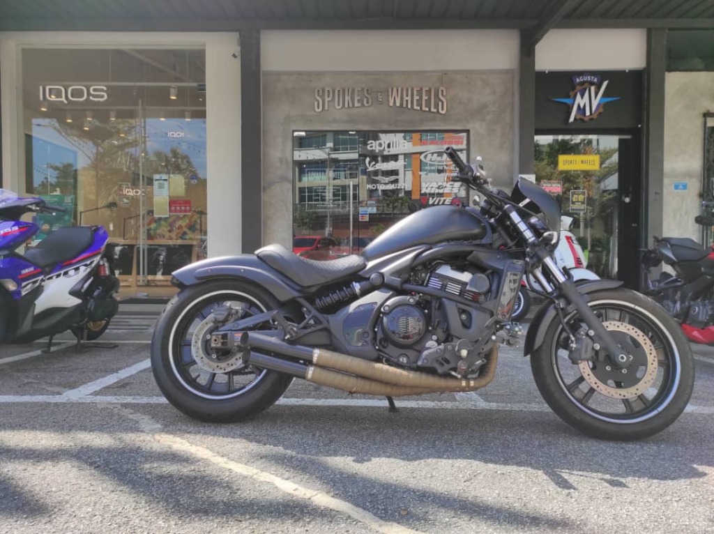 Kawasaki vulcan deals 650 custom