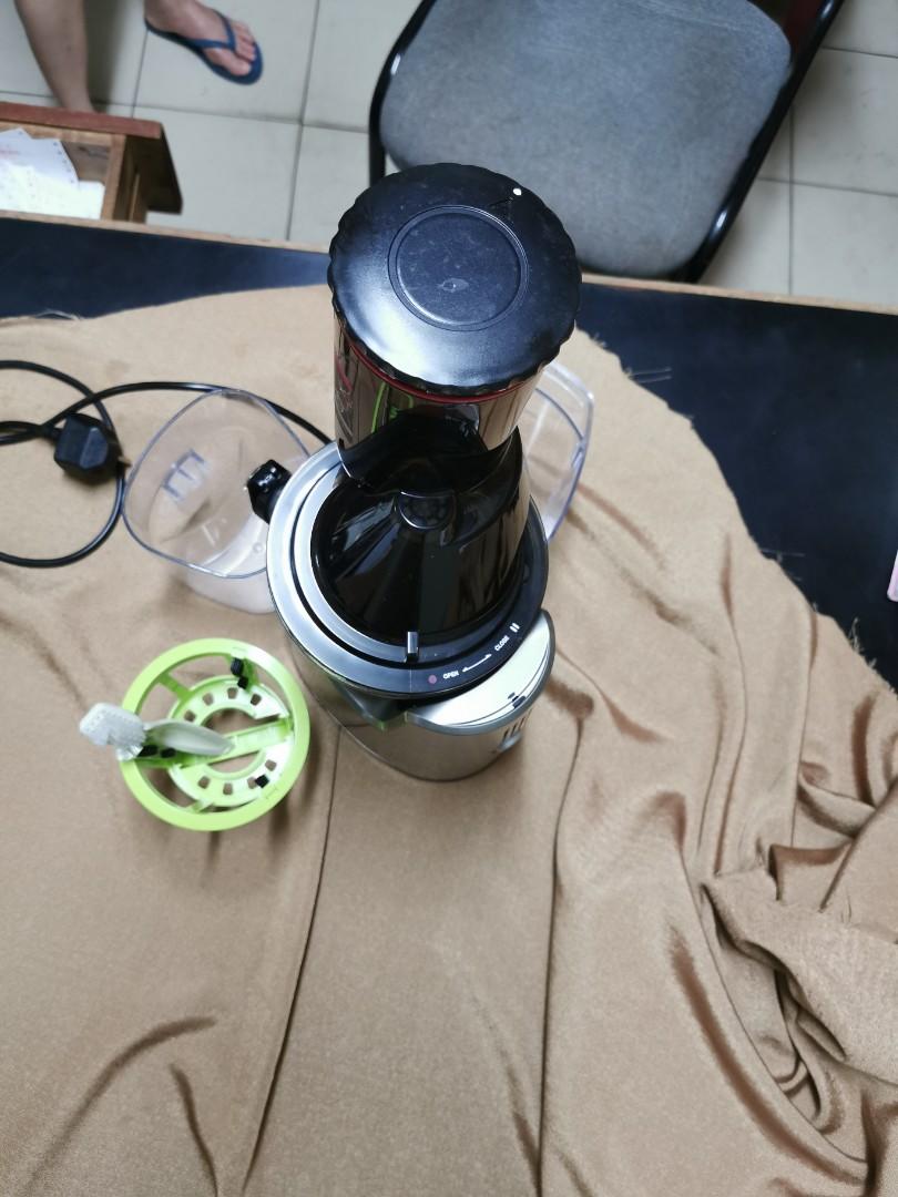 Kuvings Whole Slow Juicer, Model No. NS721CBS2 (FREE SHIPPING), TV & Home Appliances, Kitchen
