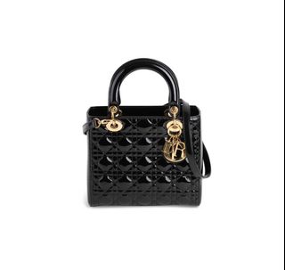 (Category: ) located in . Submitted by Femmeboutique (Listing ID 1091700313, Image 1). Description: .