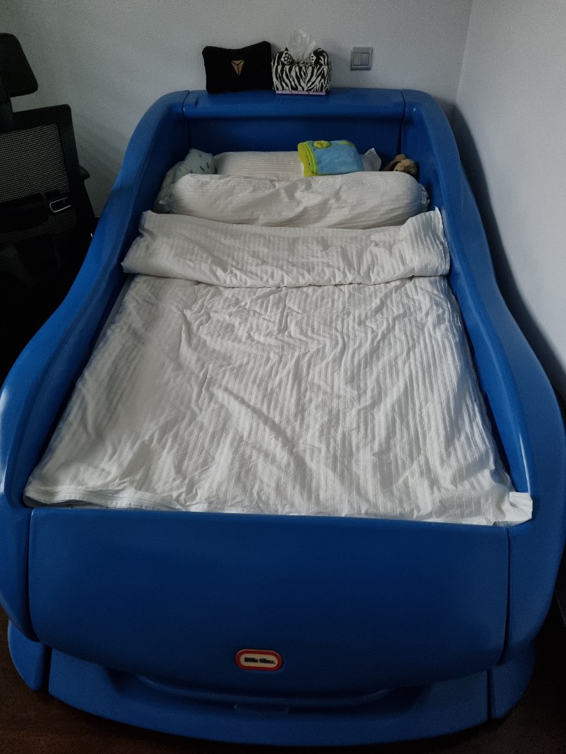 Little Tikes Car Bed, Furniture & Home Living, Furniture, Bed Frames