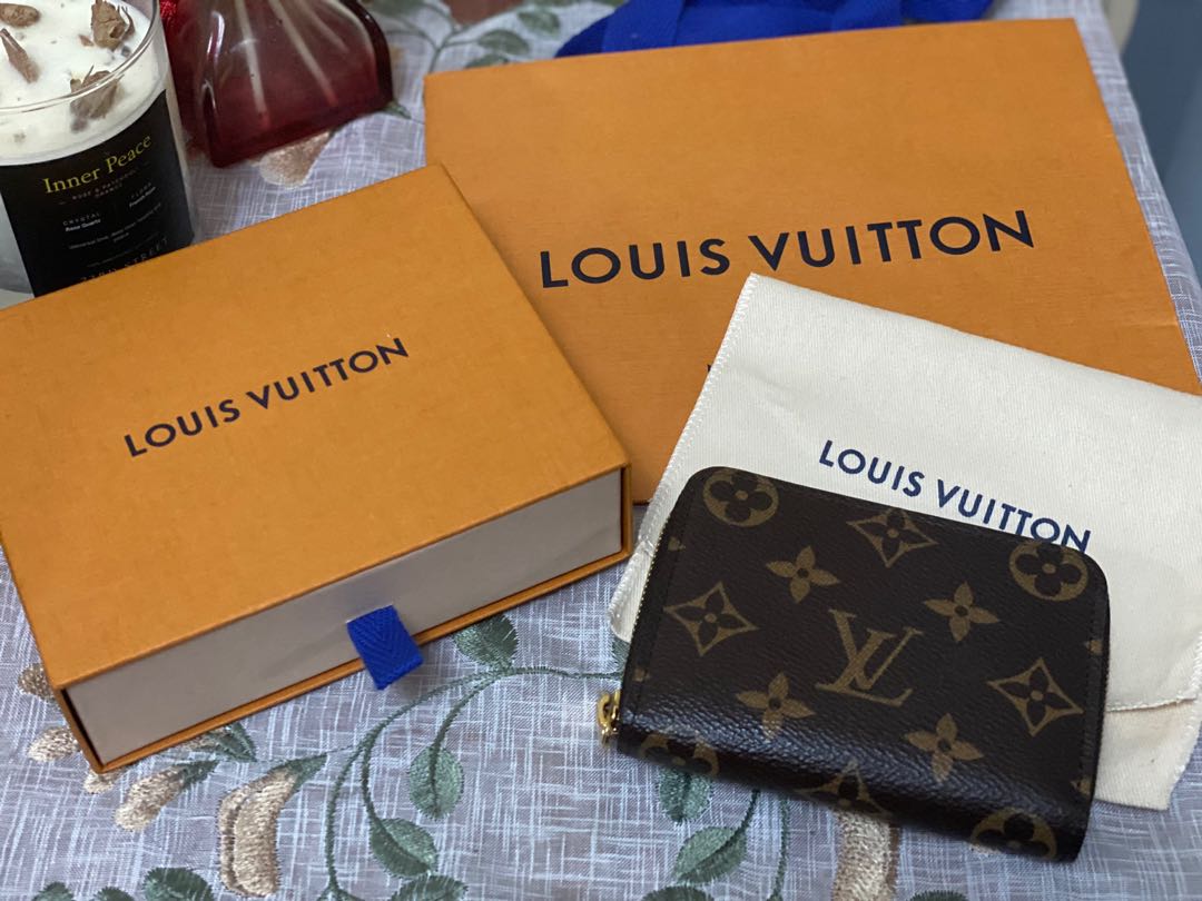 Louis Vuitton Zippy Card Holder Precio:$5,000 Tarjetero elaborado