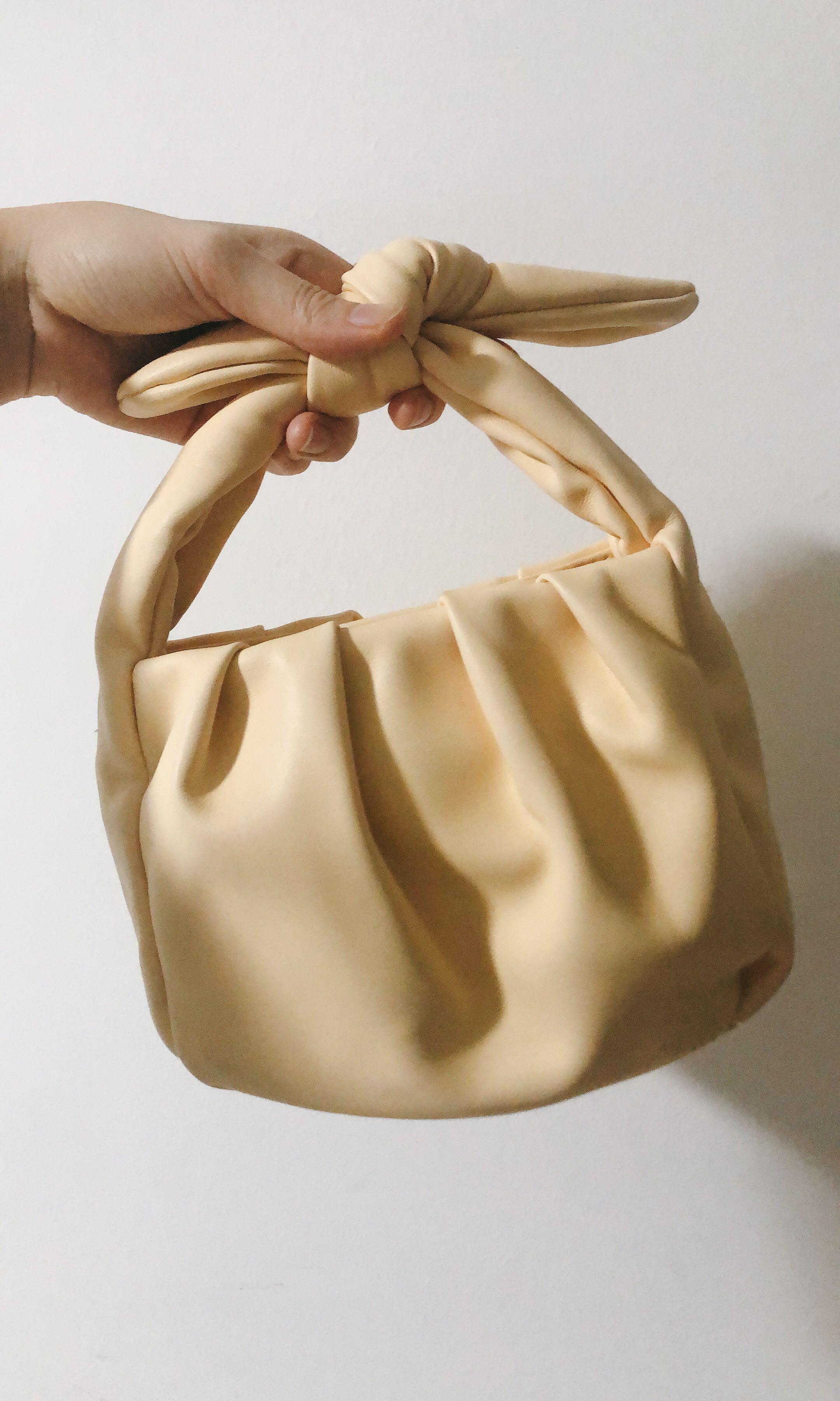 Mango small on sale knot bag