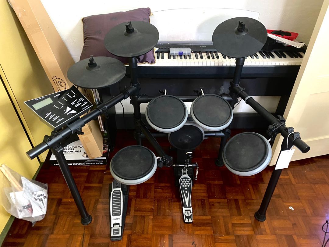 Medeli DD522 Digital Electronic Drum set, Hobbies & Toys, Music & Media