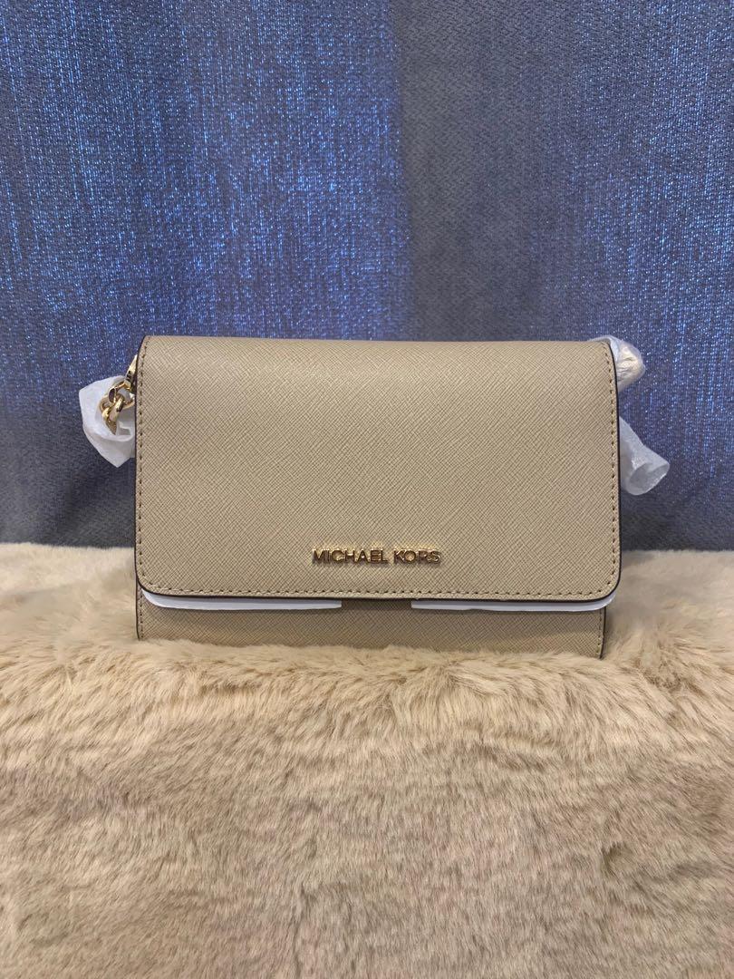 Jet set travel hotsell saffiano leather smartphone crossbody
