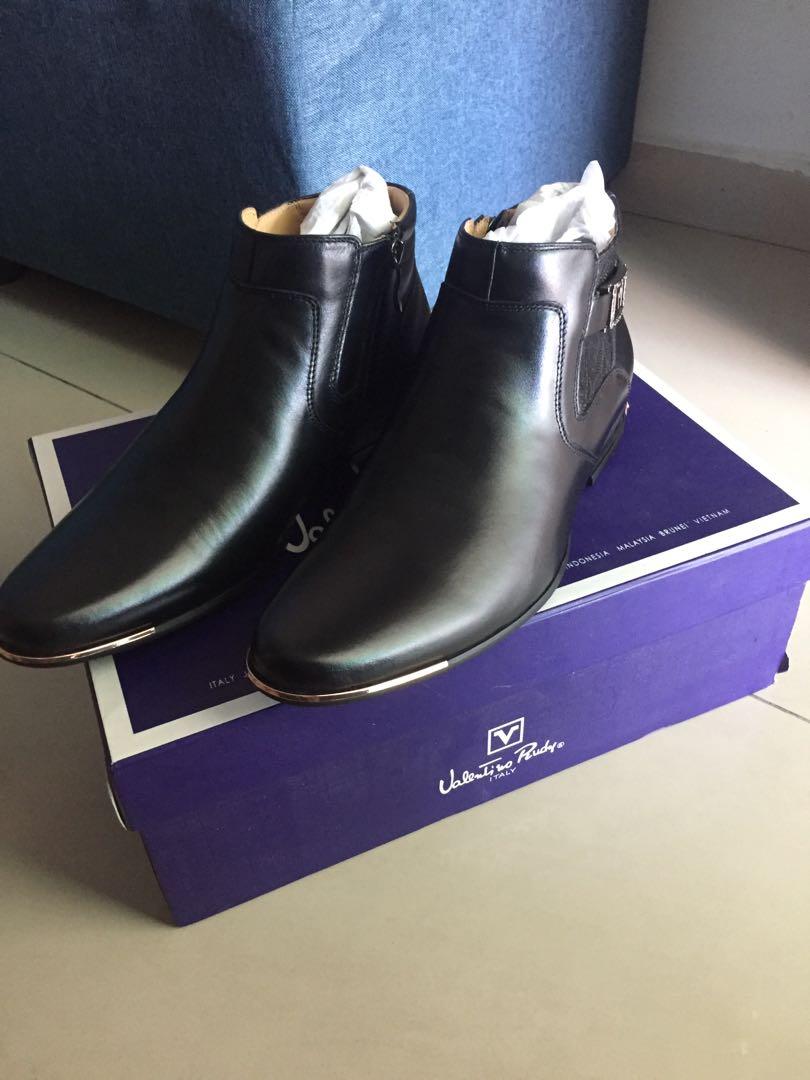Valentino rudy shoes best sale