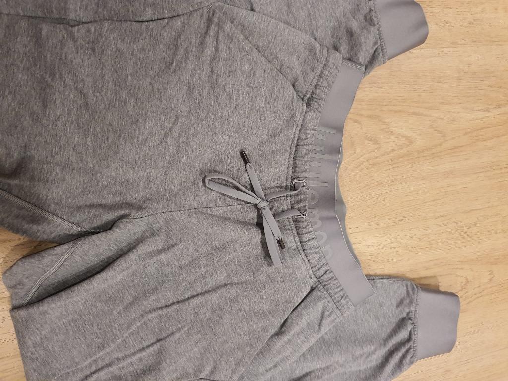 Lululemon refreshed routine jogger online