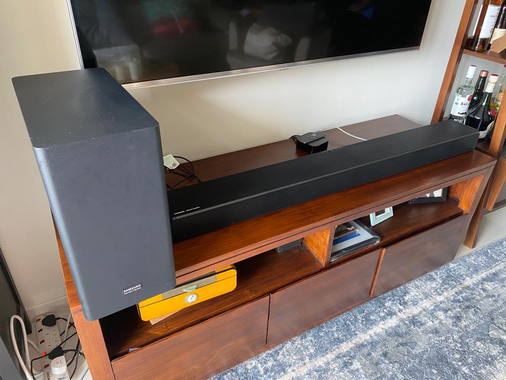 Samsung Harman Kardon Sound bar with Dolby Atmos HWQ80R, Audio