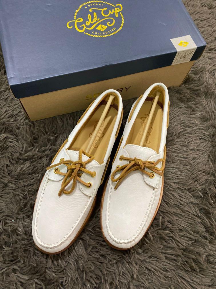 Gold sperry shoes store