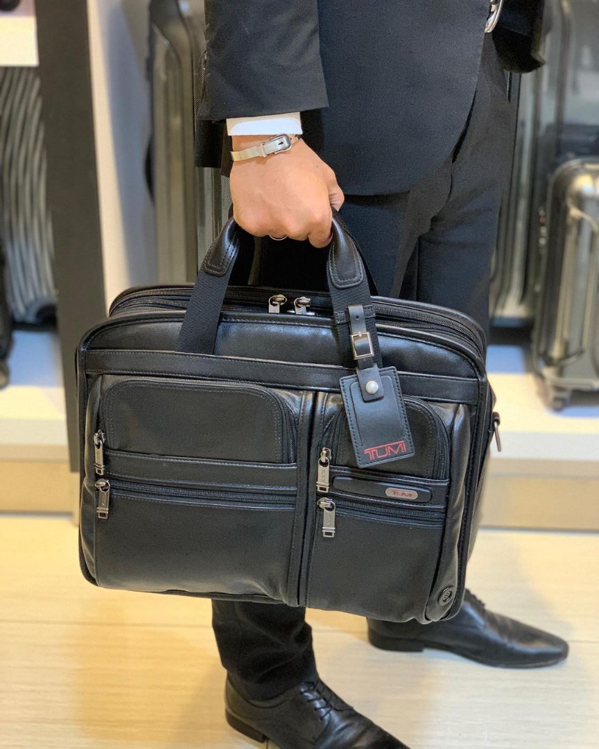 Tas tumi laptop