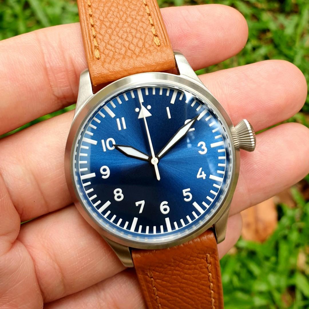 Tisell pilot watch top