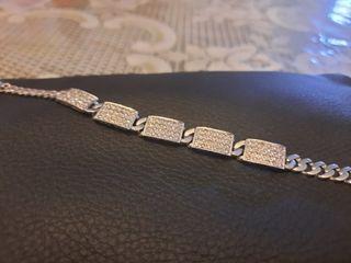 White gold Bracelet embedded with genuine diamonds