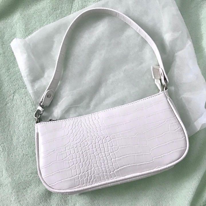 White store underarm bag
