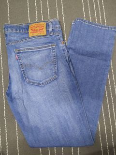 (Category: ) located in . Submitted by preloved_3q (Listing ID 1095571328, Image 1). Description: .