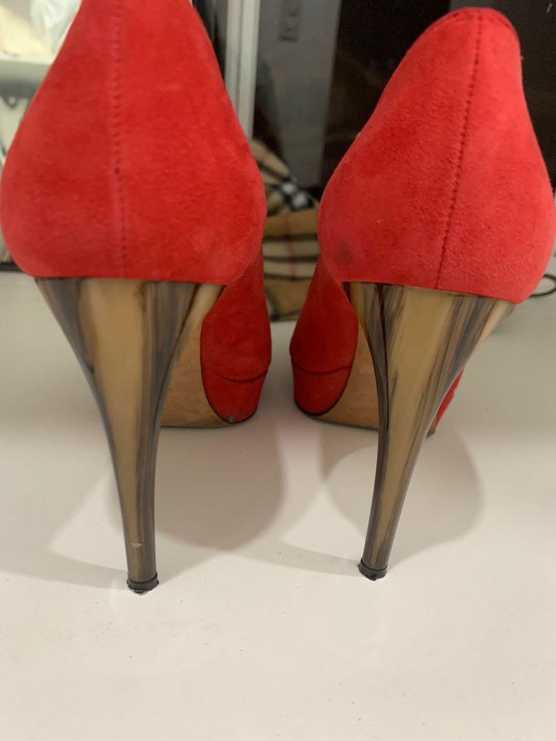 Alexander mcqueen horn heel pumps hotsell
