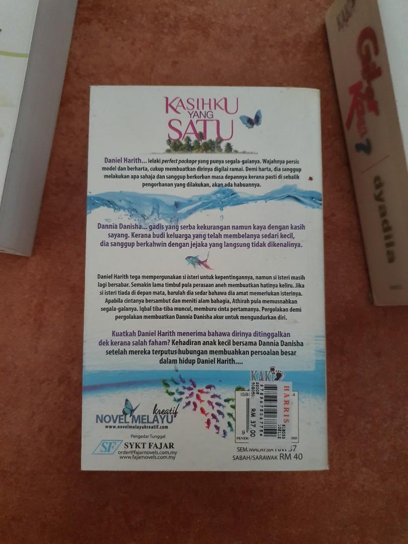 Buku Cerita Melayu 2 Hobbies Toys Books Magazines Fiction Non Fiction On Carousell