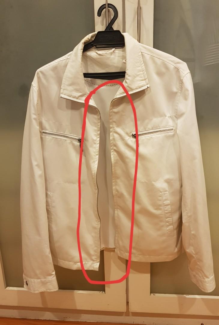 Jacket (Category: Coats, Jackets and Outerwear) located in Kuala Lumpur. Submitted by mlbit (Listing ID 1095491128, Image 3). Description: Never wear before 1) The main zip is spoil 2) There some dirt on the jacket *Please refer to photos Interested please PM me.