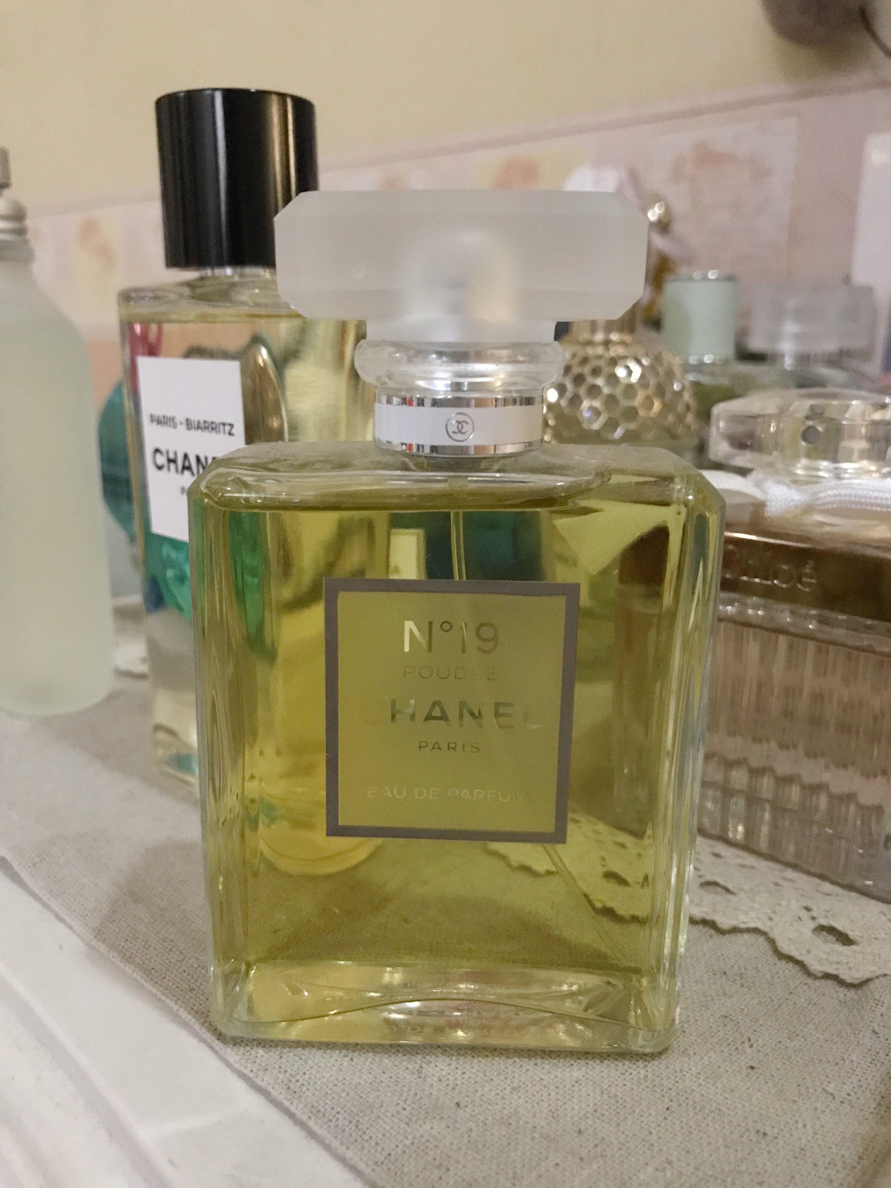 Chanel No 19 Poudre Eau de Parfum 100ml, Beauty & Personal Care, Fragrance  & Deodorants on Carousell
