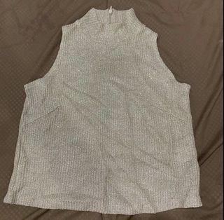 crewneck top