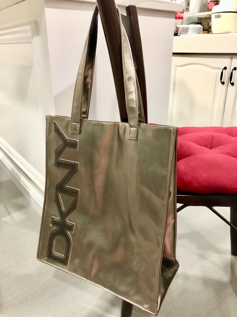 Dkny tote hotsell bag price
