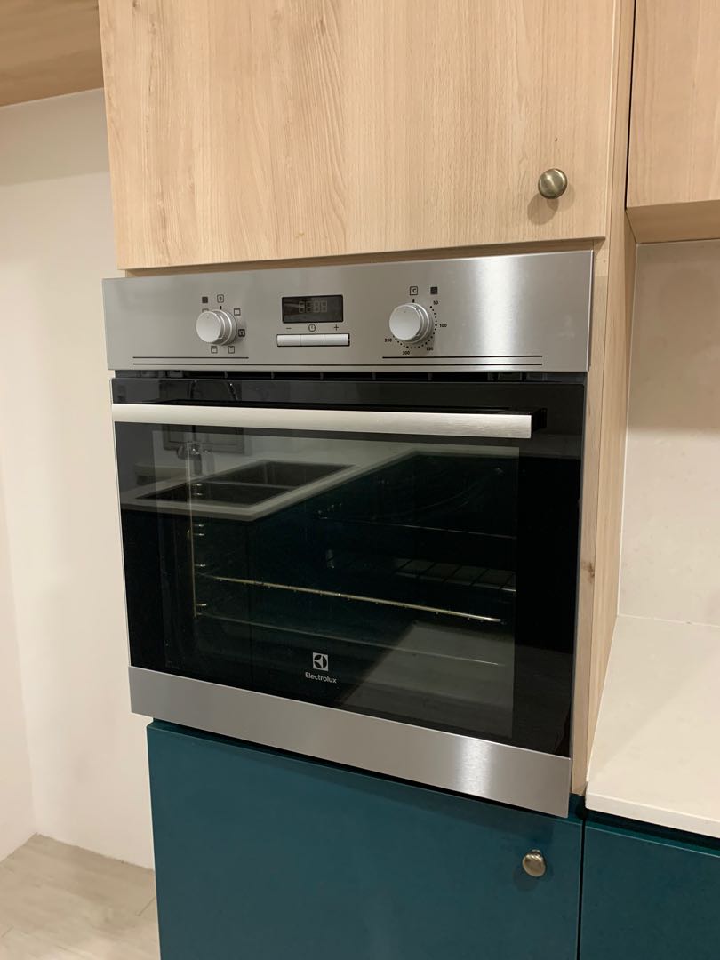Electrolux built in Oven with grill function, TV & Home Appliances