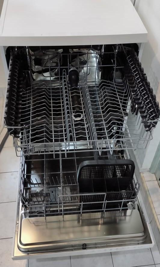 Electrolux ESF5206LOW Dishwasher with air dry technology, TV & Home Appliances, Kitchen