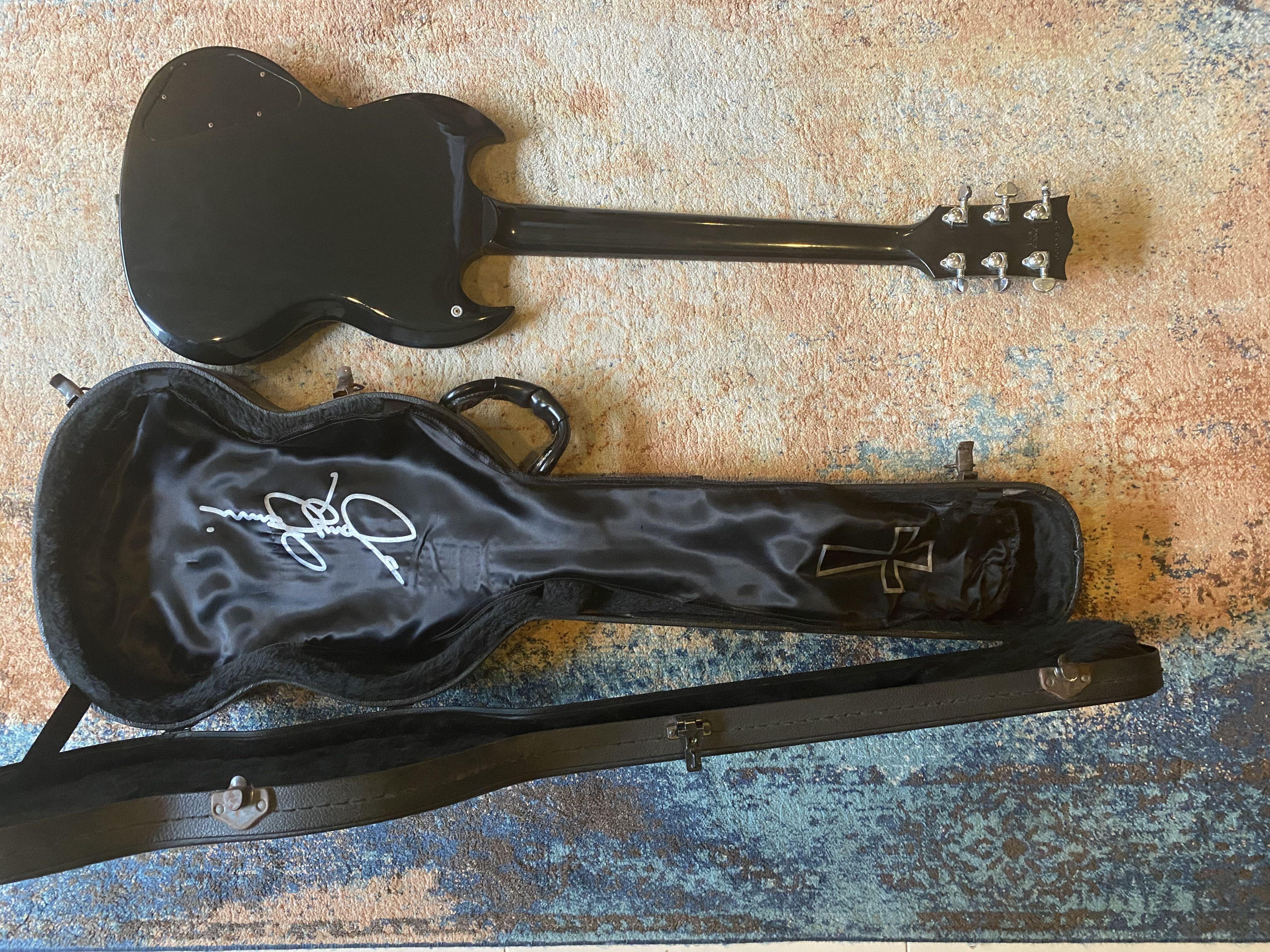2002 gibson shop tony iommi sg