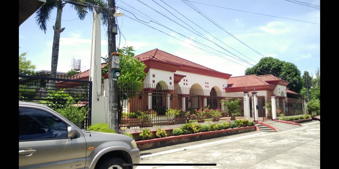 HOUSE & LOT FOR SALE(Gran Plains subd, Jaro, Iloilo City)P24.90MM