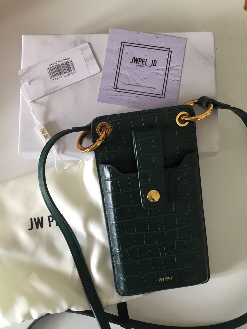 Preloved JWPEI QUINN PHONE BAG