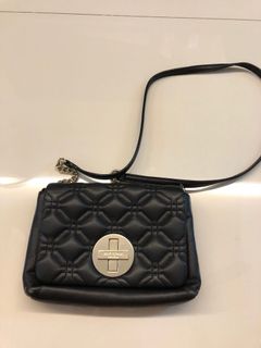 (Category: ) located in . Submitted by ilushop.sg (Listing ID 1095539538, Image 1). Description: .