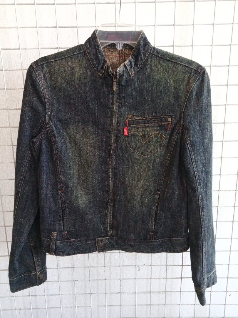 Ladies levis engineered jeans jacket, Women's Fashion, Coats, Jackets and  Outerwear on Carousell