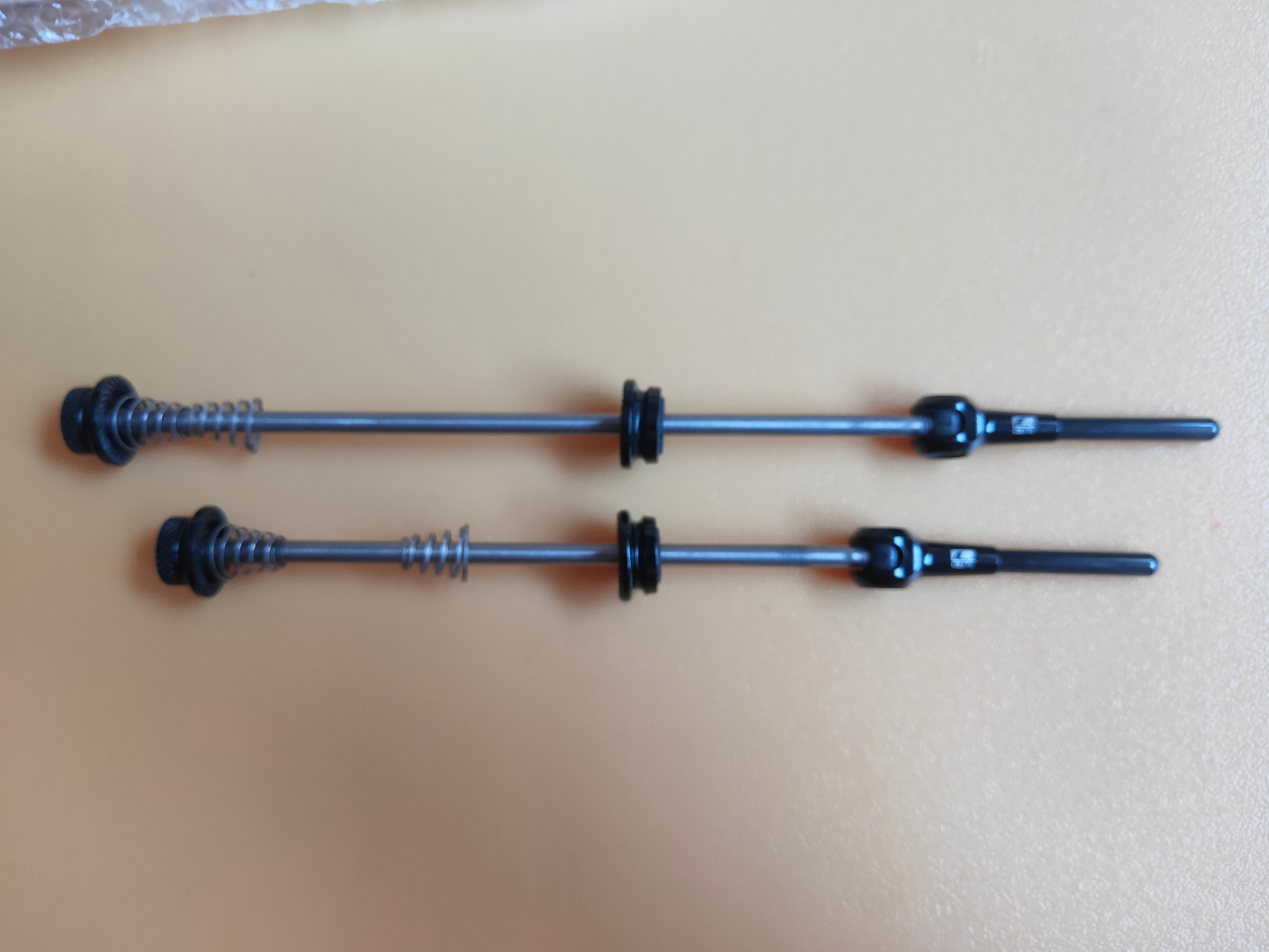 Lifeline titanium quick release skewer best sale set