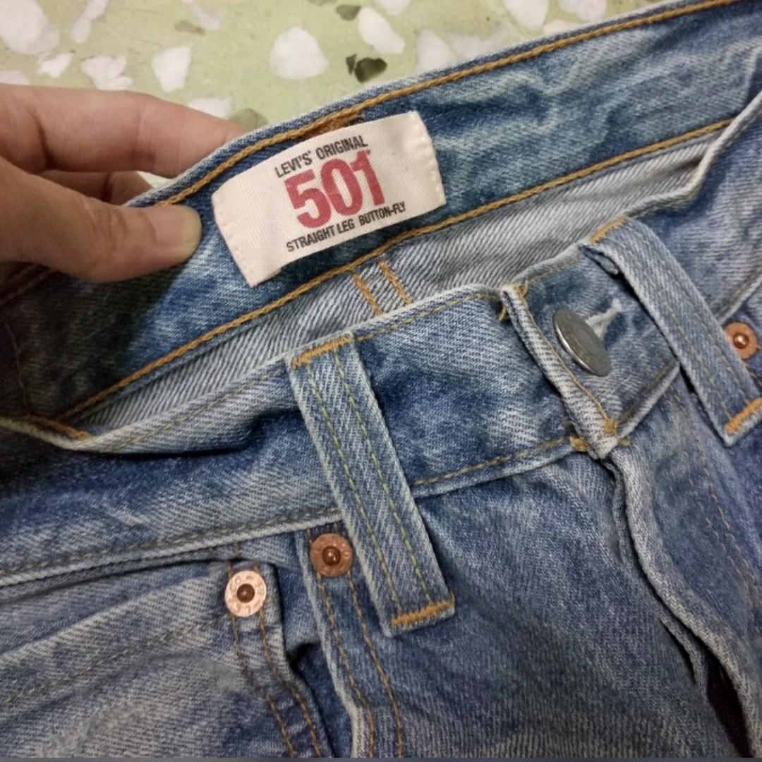Mens levi's 501 distressed jeans shop