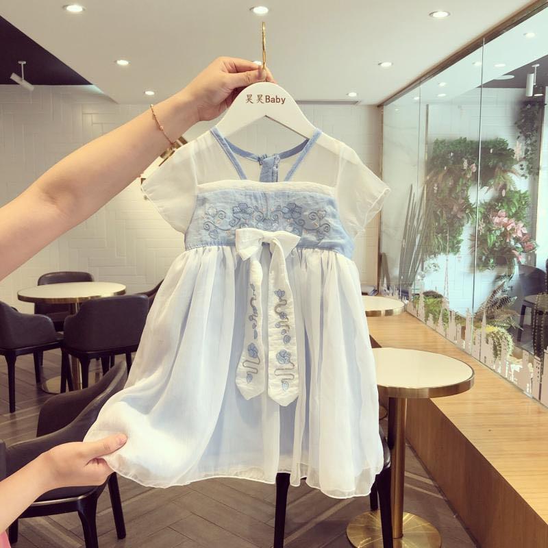 modified hanbok